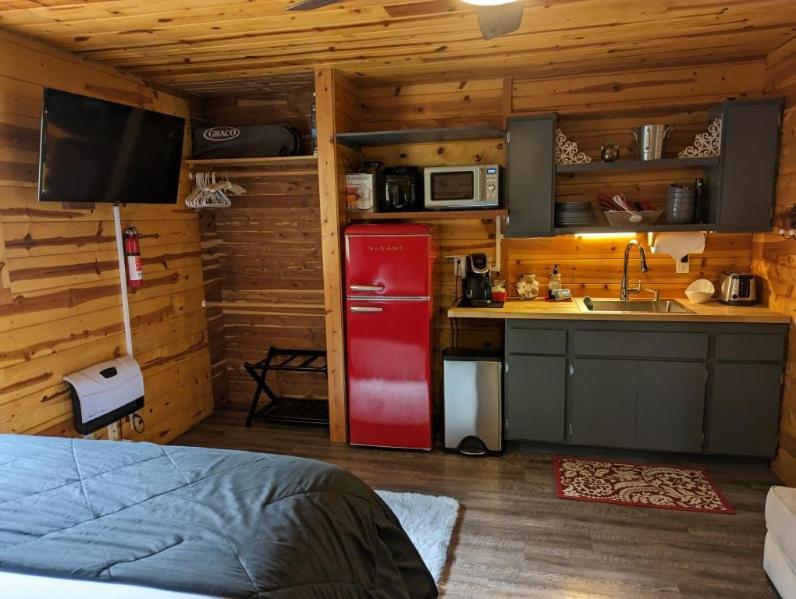 מלון North Fork Red Barn Retreat מראה חיצוני תמונה