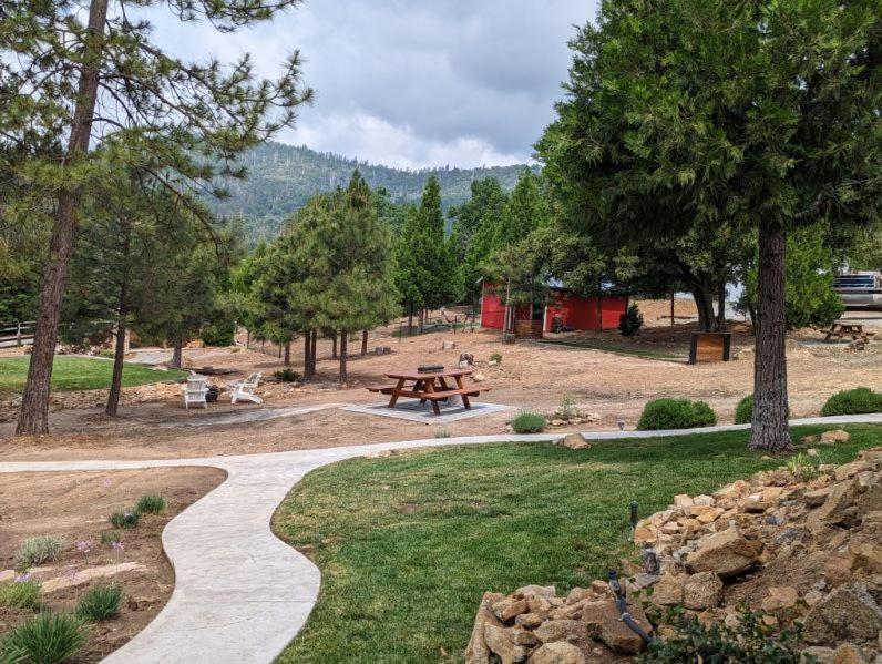 מלון North Fork Red Barn Retreat מראה חיצוני תמונה